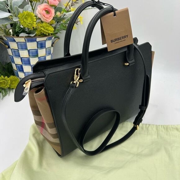 Women’s Burberry Banwell classic check leather bag with detachable strap - Picture 1 of 15